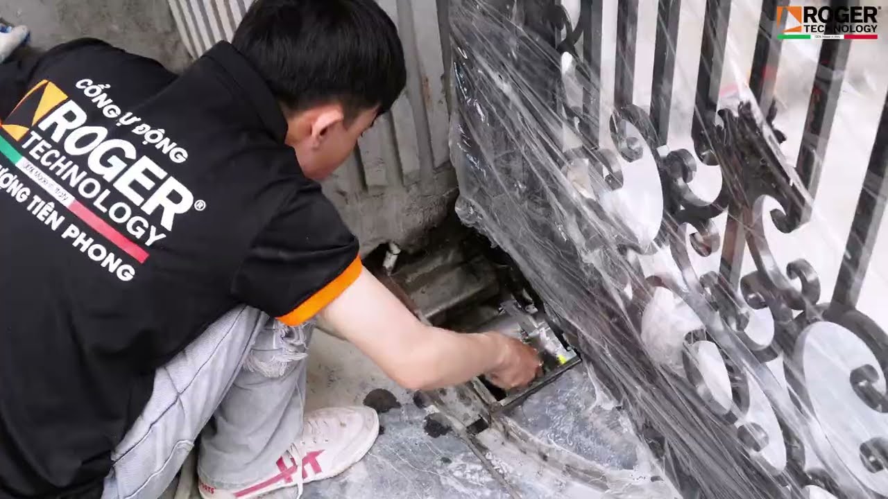 Kiểm tra cổng âm sàn bị kêu, chạy yếu