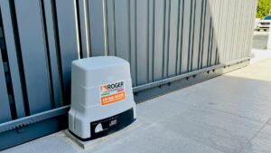 Motor cổng lùa không chổi than Roger BM30 và BH30